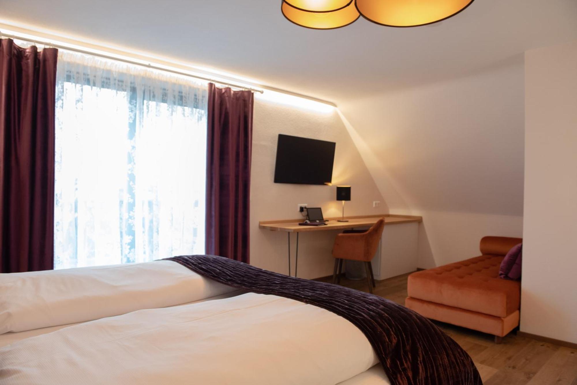 Boutique - Hotel Zum Schloss 엠츠젤 외부 사진
