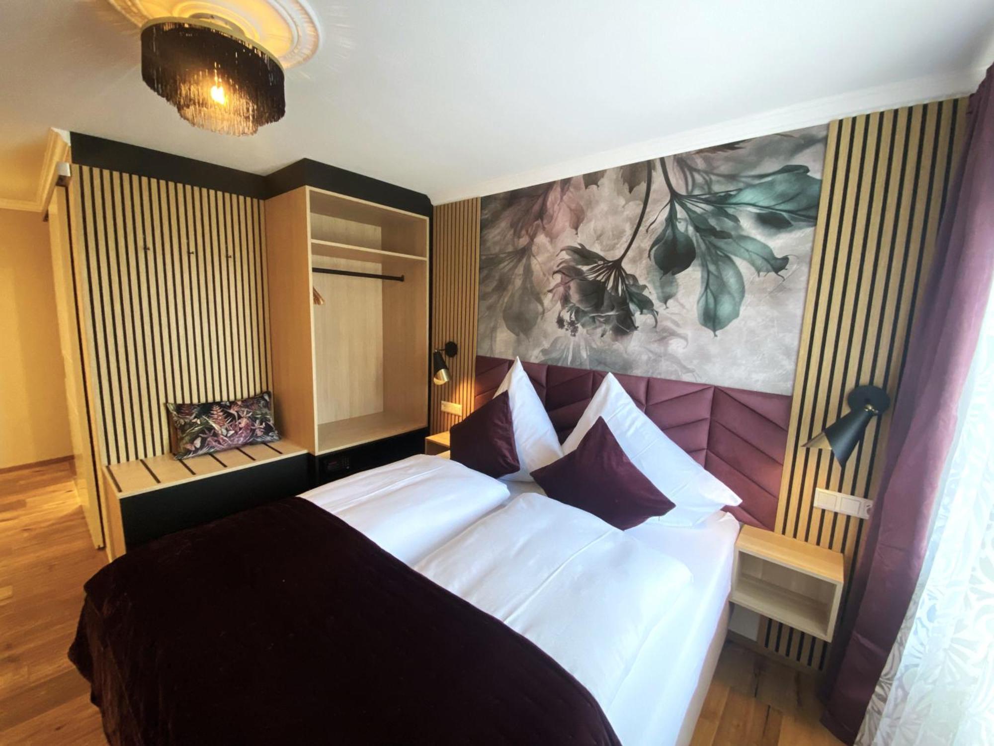 Boutique - Hotel Zum Schloss 엠츠젤 외부 사진